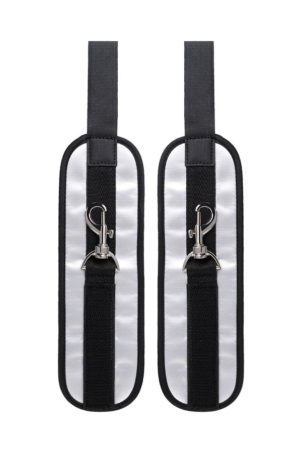 Hand hand cuffs with clamps for bedroom play
Material ... Anonymo - Hand Clamps - Silver/Black photo-7