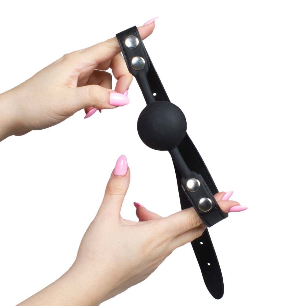 If you are into it, here's the right ball gag to take yo... Secret Play - Silicone Ball Gag - Black photo-2