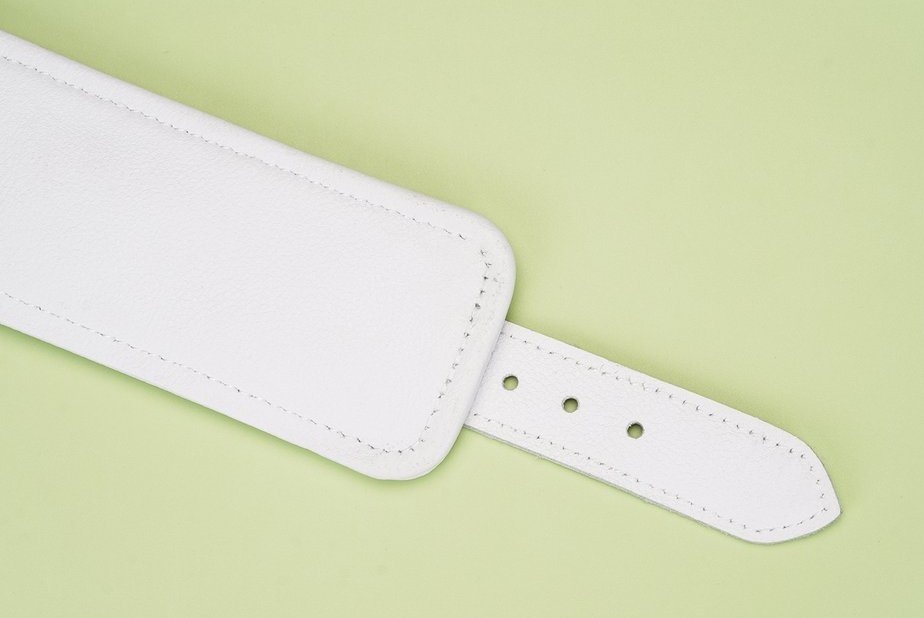 Made from genuine soft touch aromatic leather these cuffs ar... Liebe Seele - Leather Handcuffs - White photo-8