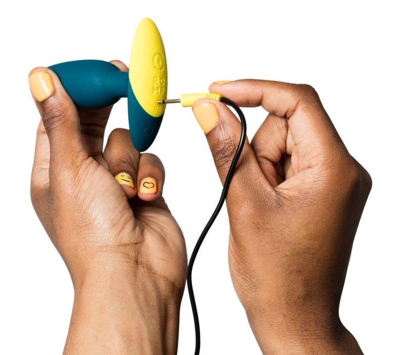ROMP Bass is a vibrating anal plug, shaped for pleasure and ... ROMP - Bass Vibrating Anal Plug - Dark Green photo-2