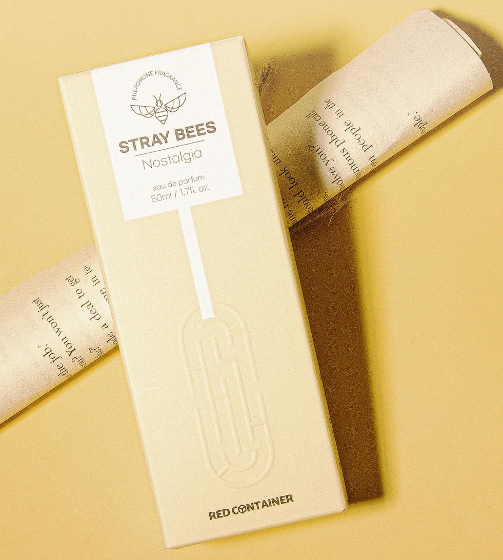 The refreshing scent of bergamot and green apple felt in the... Red Container - Pheromone Stray Beads Nostalgia - 50ml photo-5