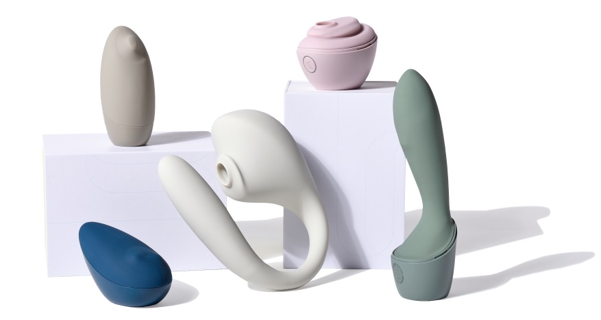 Set the speed of your sensations with patent-pending Percuss... Lora DiCarlo - Carezza Clitoral Massager - Beige photo-13