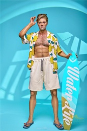 Paul 实感男性性爱娃娃，运动型身材、腹肌，超柔矽胶，身高176公分 照片