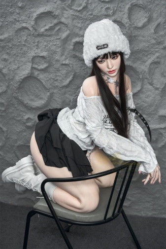 Mei 丰满身材超巨乳韩系魅惑美女 精致妆容超柔软矽胶仿真性爱娃娃 165 cm 照片