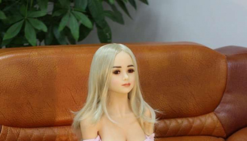 Elena 迷你性感苗條女孩 附口交超柔軟TPE仿真性愛娃娃 125 cm 照片