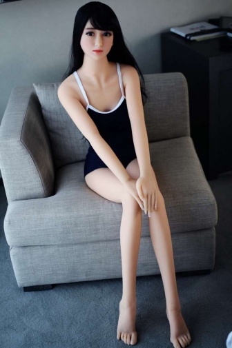Elva 日系純情苗條學生妹 附口交超柔軟TPE仿真性愛娃娃 168 cm 照片