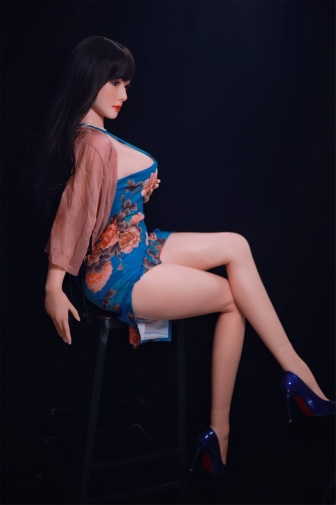  Stacey 亞洲仿真實體娃娃，巨乳，超軟矽膠 163 cm（5'3 英尺） 照片