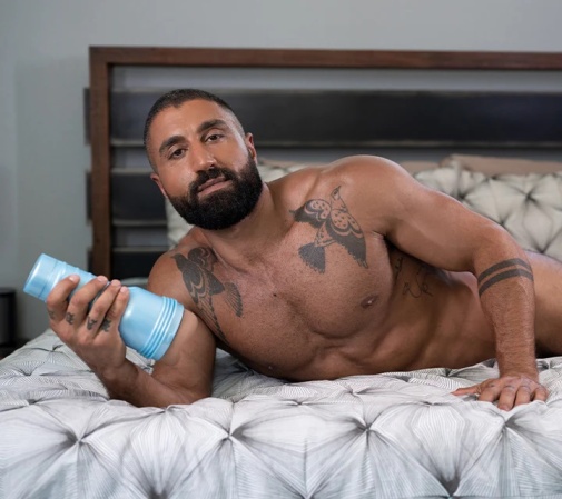 Fleshjack - Sharok Carnal 男优后庭飞机杯 照片
