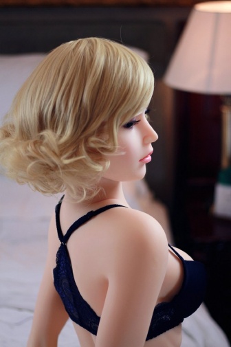  Nicole 欧洲仿真实体娃娃，丰腴身材，超软TPE 160 cm（5’2 英尺） 照片