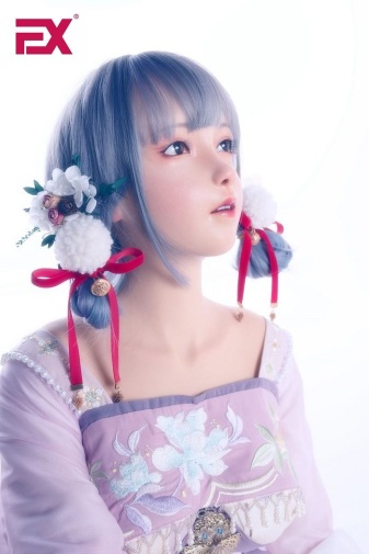  Lily 動漫仿真實體娃娃，豐腴身材，超軟矽膠 150 cm（4'9 英尺） 照片