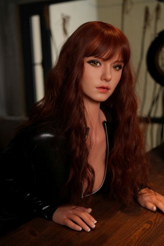 Nata European Curvy Realistic Sex Doll, Big Ass, Soft Silicone 165 cm (5'4 ft) photo