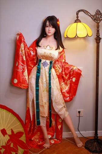 Kiyo现实娃娃161厘米 照片