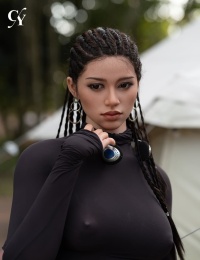 Ambra 拉丁风格实感性爱娃娃，D罩杯，超柔矽胶，170 cm 照片