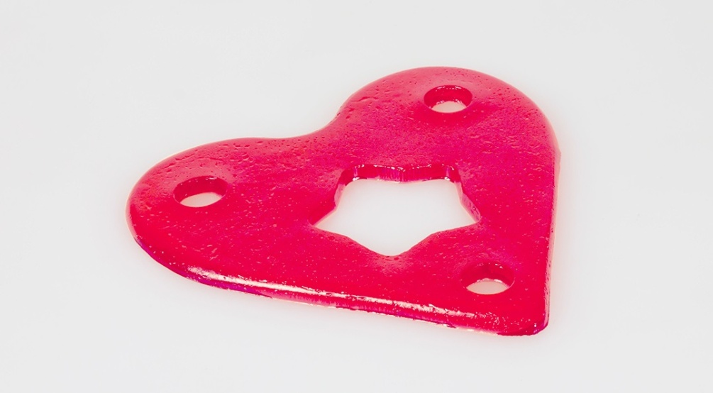 If you want to give a fun and different touch to your relati... Secret Play - Edible Thong - Strawberry photo-3