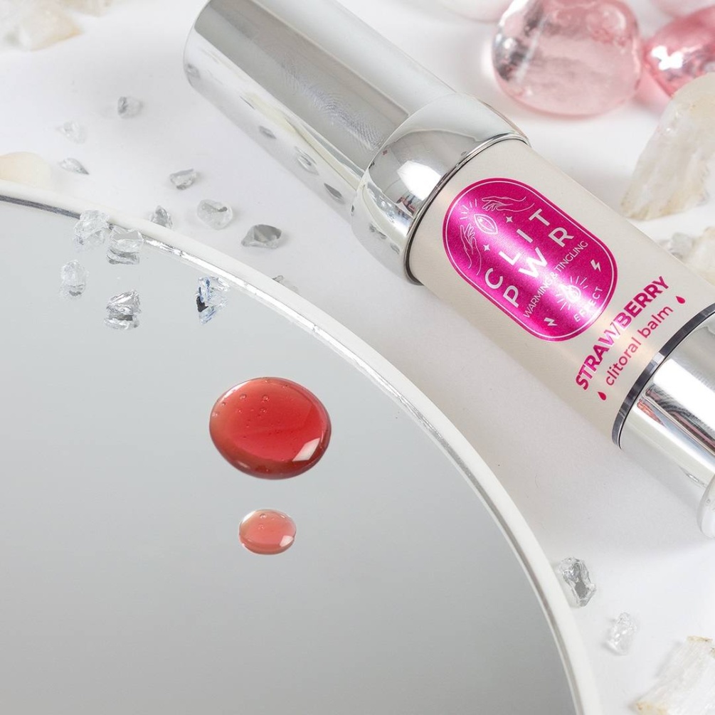 How about a balm designed solely for us and our pleasure?
St... Secret Play - Clit Pwr Clitoral Balm Strawberry - 15ml photo-2
