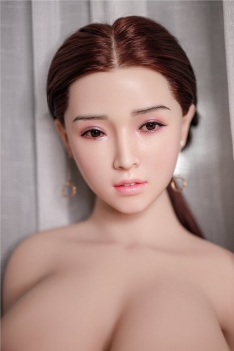  Jao 日本仿真实体娃娃，巨乳，超软矽胶 170 cm（5'6 英尺） 照片