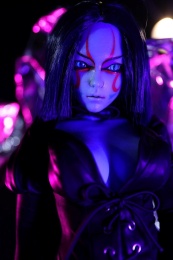 Momoko 哥特风暗黑迷你动漫妖精萝莉 蓝眼睛柔软矽胶仿真性爱娃娃 60cm 照片