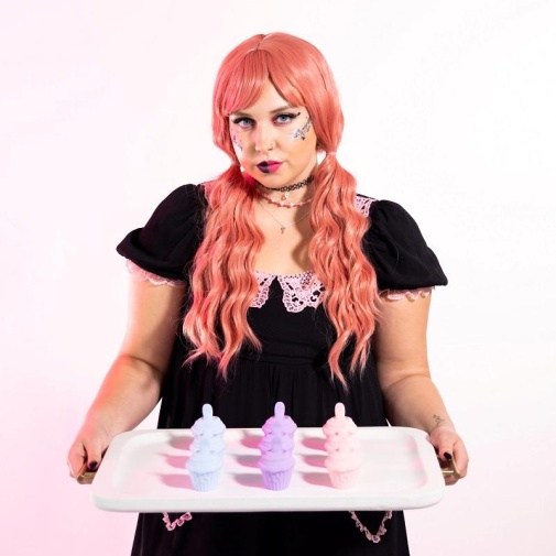Natalie's Toy - Cake Eater Cupcake Flicker - Purple photo