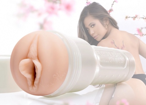 Fleshlight - Vina Sky 异国奇物女优飞机杯 照片