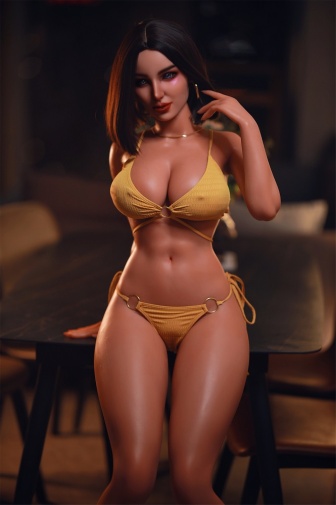Charlotte 歐美風精緻妝容魅惑巨乳女神 豐滿身材靈活金屬骨架 超柔軟矽膠仿真性愛娃娃 163cm 照片
