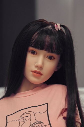Cici 日本真实感实体娃娃，巨乳，超软硅胶材质，148cm (4’9 ft) 照片