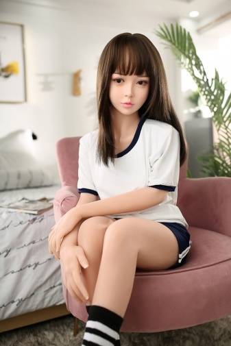 Zhan 日系娇小清纯学生妹 D罩杯 超柔软TPE仿真性爱娃娃 138 cm  照片