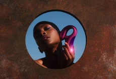 Lelo - Enigma Cruise Clitoral Stimulator - Deep Rose photo