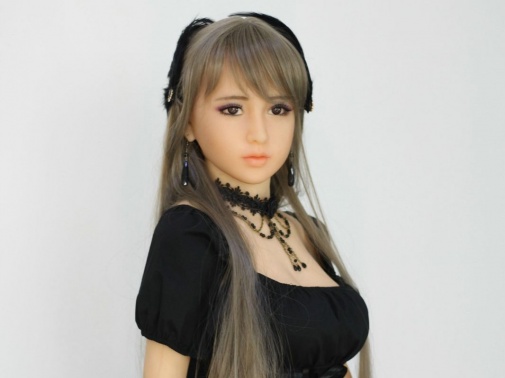 Ingrid 欧美风情纤瘦身型端庄大风深情女孩 附口交超柔软TPE仿真性爱娃娃 148 cm 照片