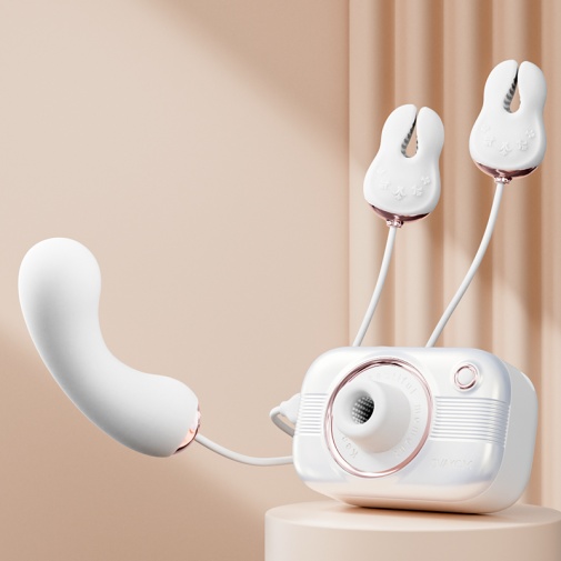 SVAKOM - Miss Alberta Camera APP Suction Massager w Nipple Clips - White photo