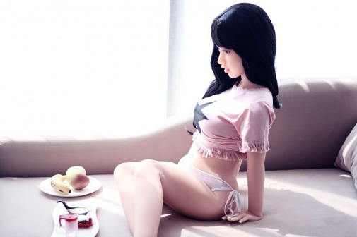 Carol 斯文外表巨乳反差系少女 附口交超柔軟TPE仿真性愛娃娃 140 cm  照片