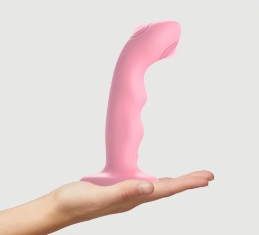 Strap-On-Me - 波浪形雙重脈動震擊假陽具 - 珊瑚粉紅色 照片