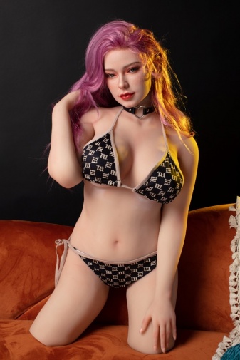 Queen Mini Realistic Sex Doll, Skinny Body, Ultra Soft Silicone 105 cm (3'4 ft) photo