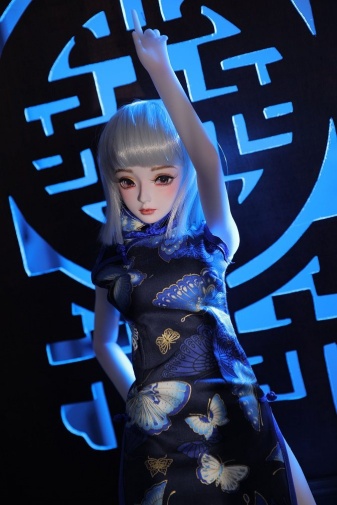 Ling Mini Realistic Sex Doll, Skinny Body, Ultra Soft Silicone  60 cm (2 ft) photo