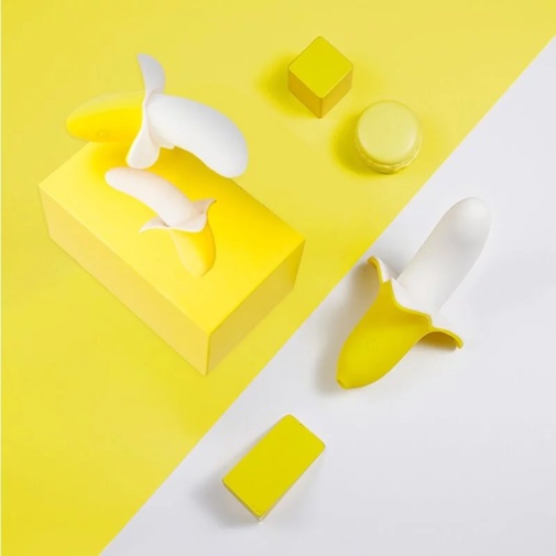 YY Horse - Mini Banana Vibrator - Yellow photo