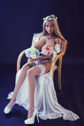  Zoya 歐洲豐腴仿真實體娃娃，超大胸，超軟TPE 156 cm（5’1 英尺） 照片